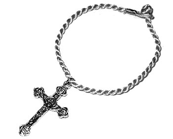 Armband med kors. L�ngd 16-17 cm.
