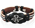 Armband i l�der.