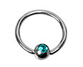 Liten BCR-piercing. Kulstorlek 4 mm.