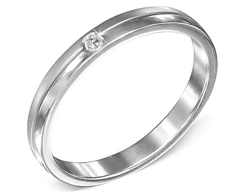 Ring i stål.