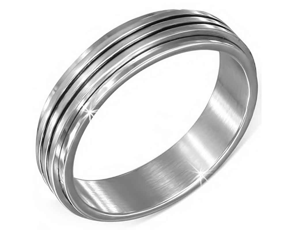Snurrbar ring.
