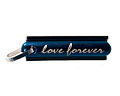 Smycke med text "Love forever".