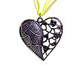 Halsband med ett hjärta och grönt rem från Atinmood. Hjärtat är ca 5 x 5 cm stort.