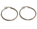 Kreoler i stål. Diameter cirka 34 mm.