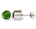 Gröna örhängen 8 mm i diamter och cirka 7 mm i höjd.