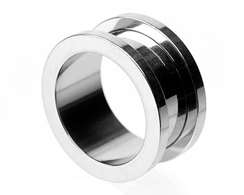 Tunnelpiercing. 18 mm.